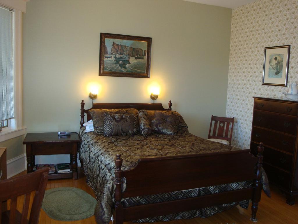 Downtown Bed & Breakfast Moncton Exterior photo